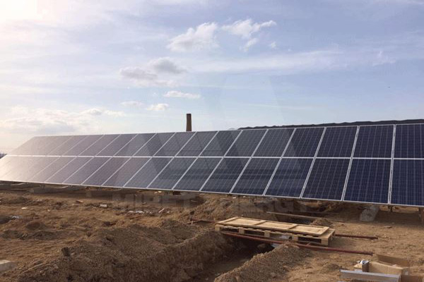 YABO鸭脖（厦门）：远赴吉林，为光伏项目安装提供技术指导