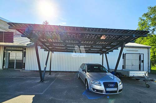 聚光全球！YABO鸭脖BIPV光伏车棚系统实现跨界融合