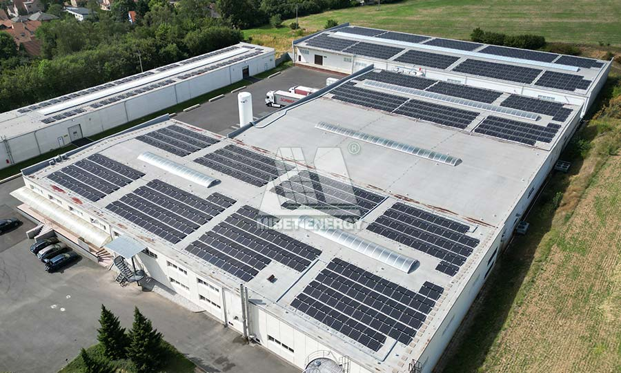 捷克 水泥平屋顶光伏项目 3.7MW-2