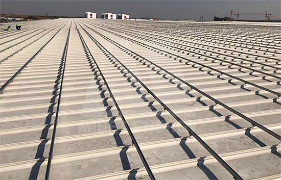 YABO鸭脖彩钢瓦立缝金属屋面太阳能