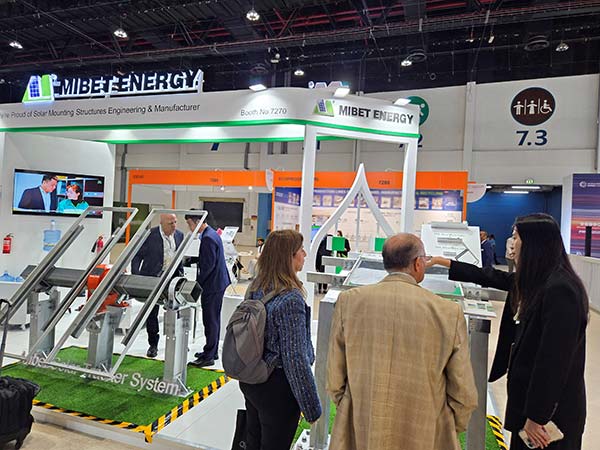 YABO鸭脖支架闪耀中东地标能源展