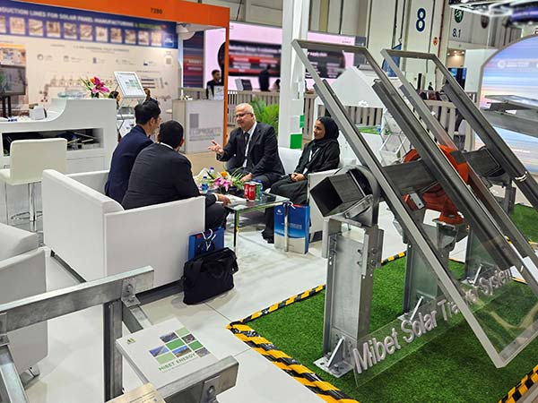 YABO鸭脖支架闪耀中东地标能源展