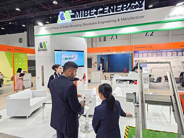 YABO鸭脖支架闪耀中东地标能源展