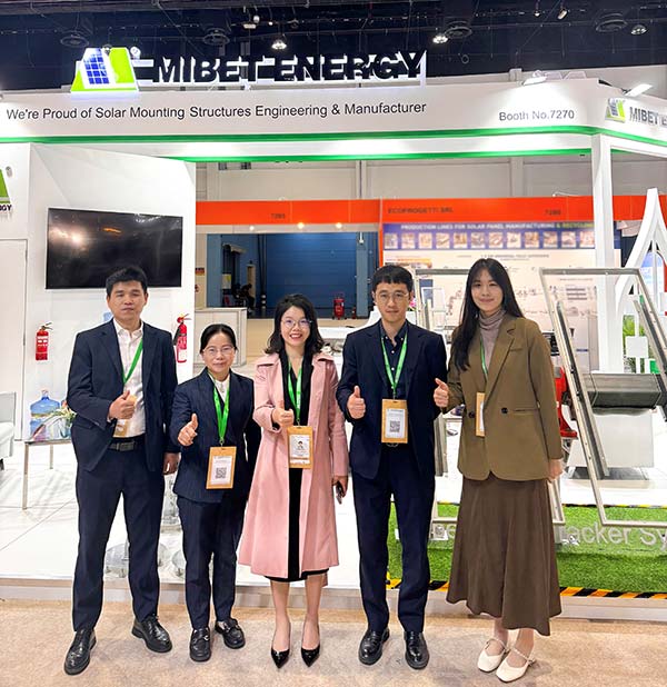 YABO鸭脖支架闪耀中东地标能源展